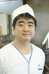 魚津店 店長 浜田高志